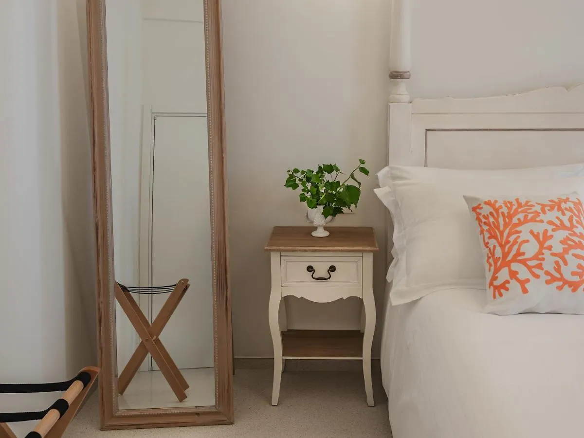 Living U Homesuites Lecce 0*,  Italy
