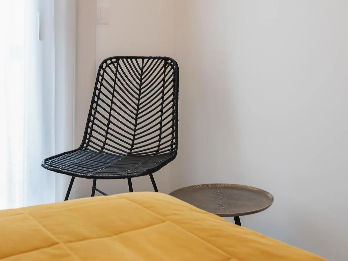 Living U Homesuites Lecce 0*,